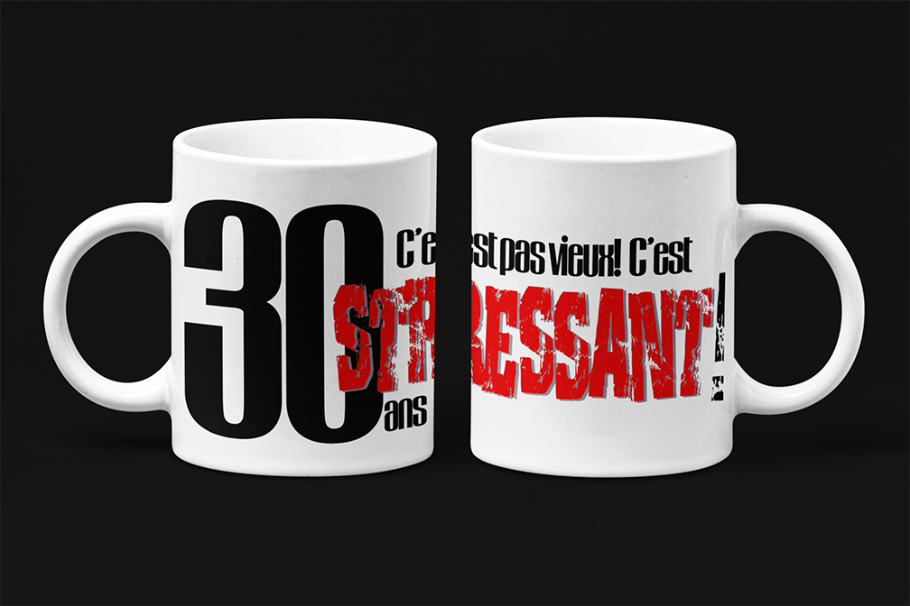 Une tasse cadeau pour l'anniversaire d'une personne qui va avoir 30 ans.