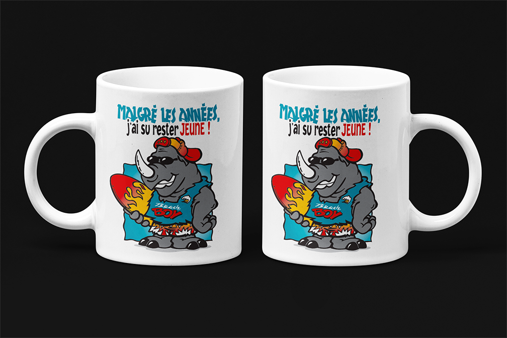 Une tasse pleine d'humour de notre Collection Retraite: Malgré les années j'ai su rester jeune.